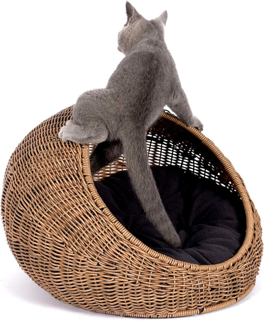 D+GARDEN Wicker Cat Bed Dome for Medium Indoor Cats - a Covered Cat Hideaway Hut of Faux Rattan Houses Pets in Dome Basket, Washable